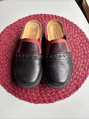 Naot mule shoes
